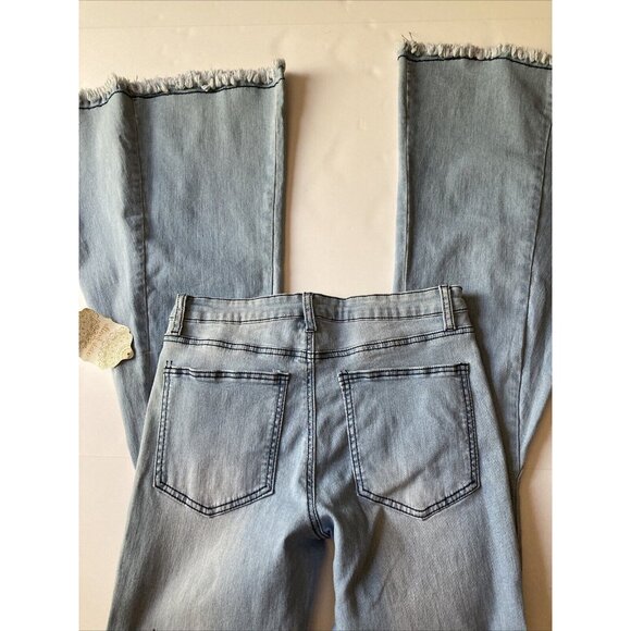 altar'd state flare Jeans Size Medium NWT Light Blue - Picture 8 of 8